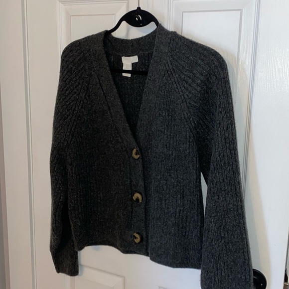 Wool blend short cardigan, size L, charcoal blend in colour - Picture 1 of 6